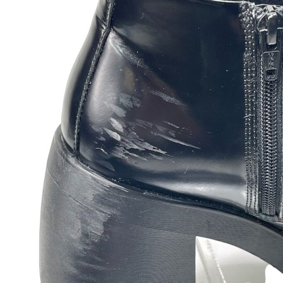 Vagabond Black Chunky Ankle Boots with Lace-Up Design - Picture 7 of 16